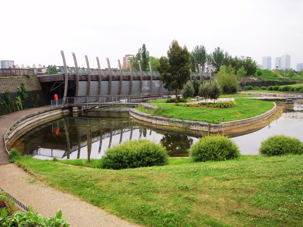 Mile End Park London Borough of Tower Hamlets E3 400633008